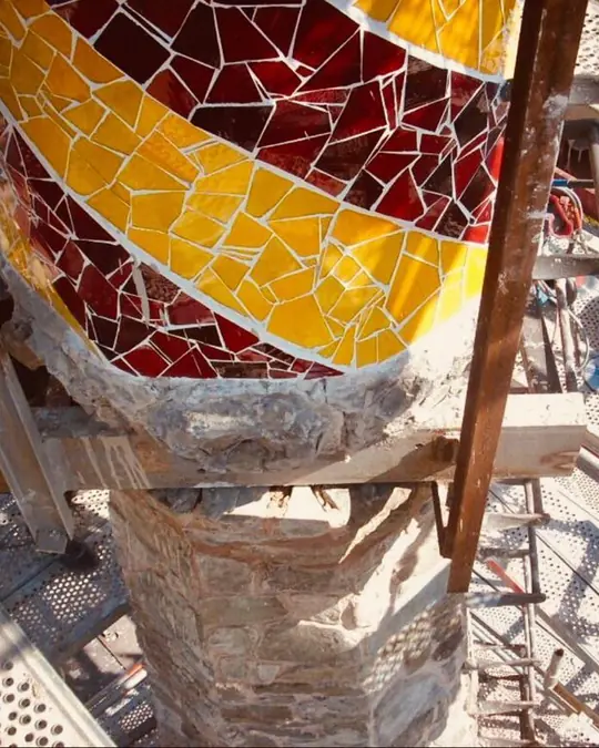 Rehabilitación de fachada: restauración de la decoración de una fachada histórica