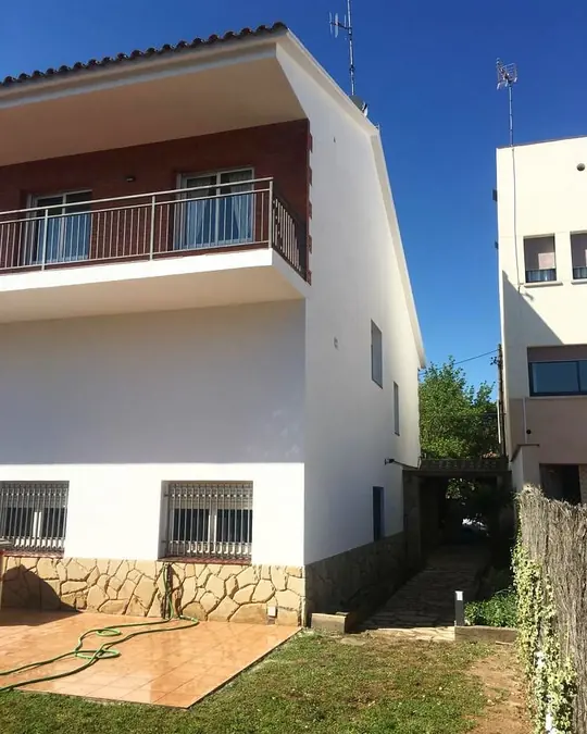 Rehabilitación de fachada terminada
